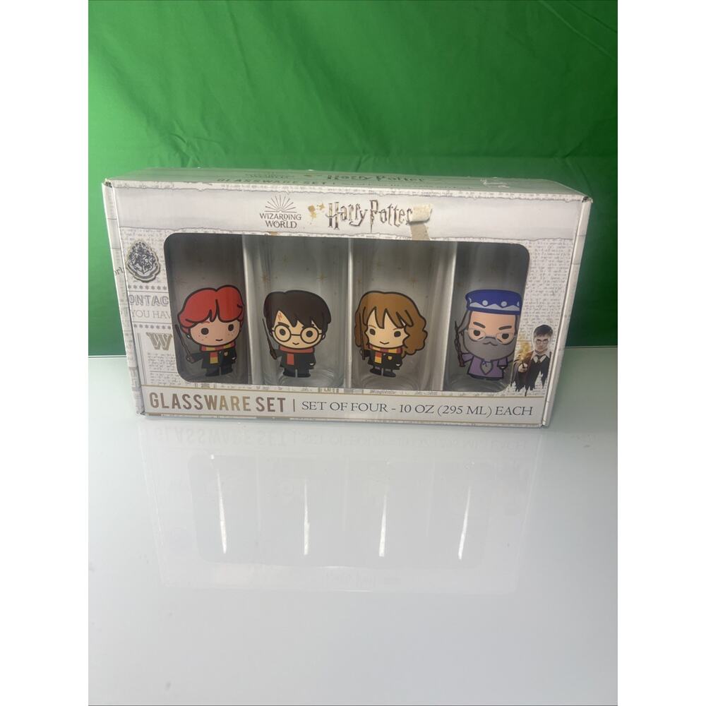 Harry Potter Wizarding World Glassware SET OF 4 TUMBLERS Harry Potter 10 oz